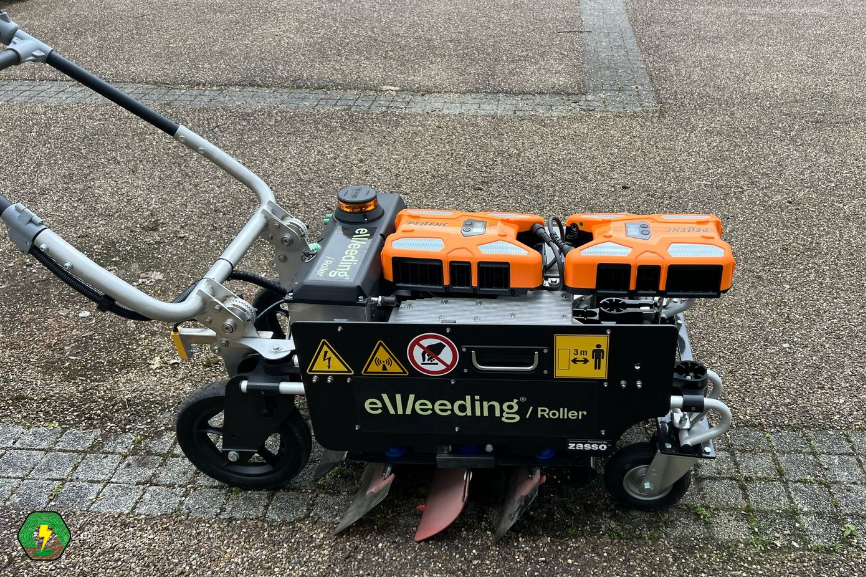 image of the eWeeding roller powered by Zasso, which kills weeds on paving and roads without chemicals